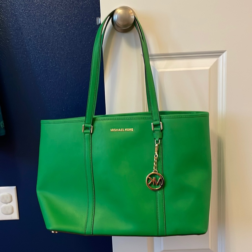 Michael Kors Handbag, Wallet, and Card carrier set.